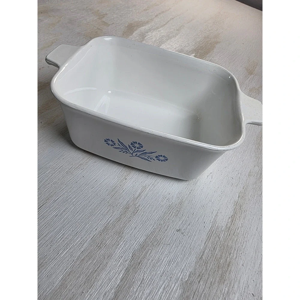 Vintage Corning Ware P-4-B Blue Cornflower Casserole Dish 1.5 QT Made in USA